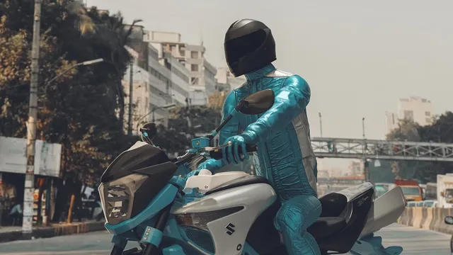  GSX-R1000R - Image 10