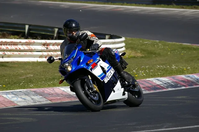 V-Strom 1000XT - Image 1