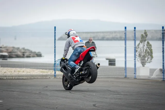 GSX-S1000F - Image 11