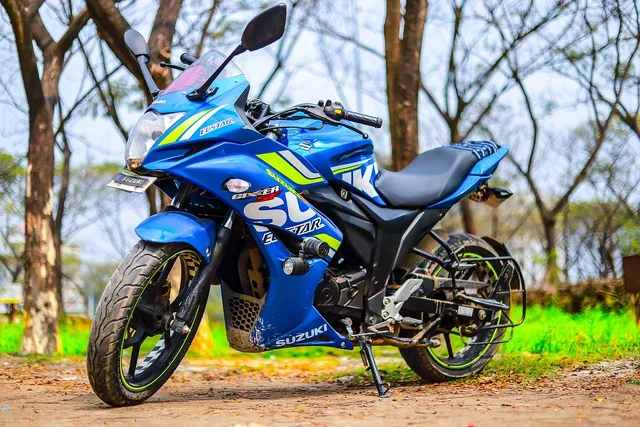GSX250R - Image 4